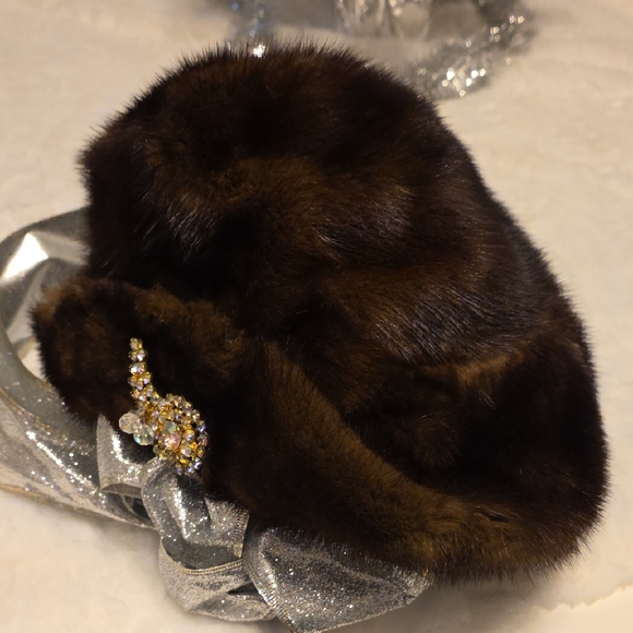 Elegant Sable Mink Brown Fur Women's Hat